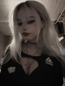Проститутка Юста